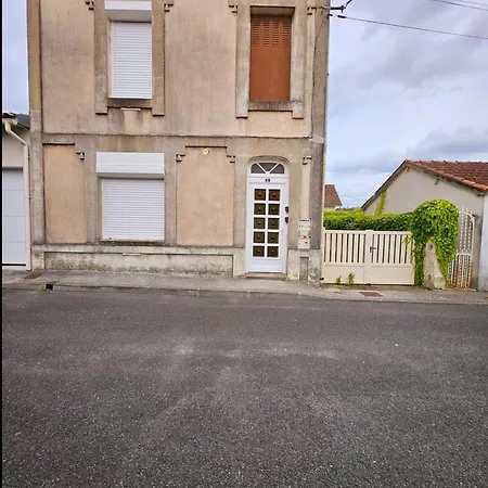 Appartement Elegant T2 Au Calme Avec Terrasse Et Climatisation à Angoulême Extérieur photo