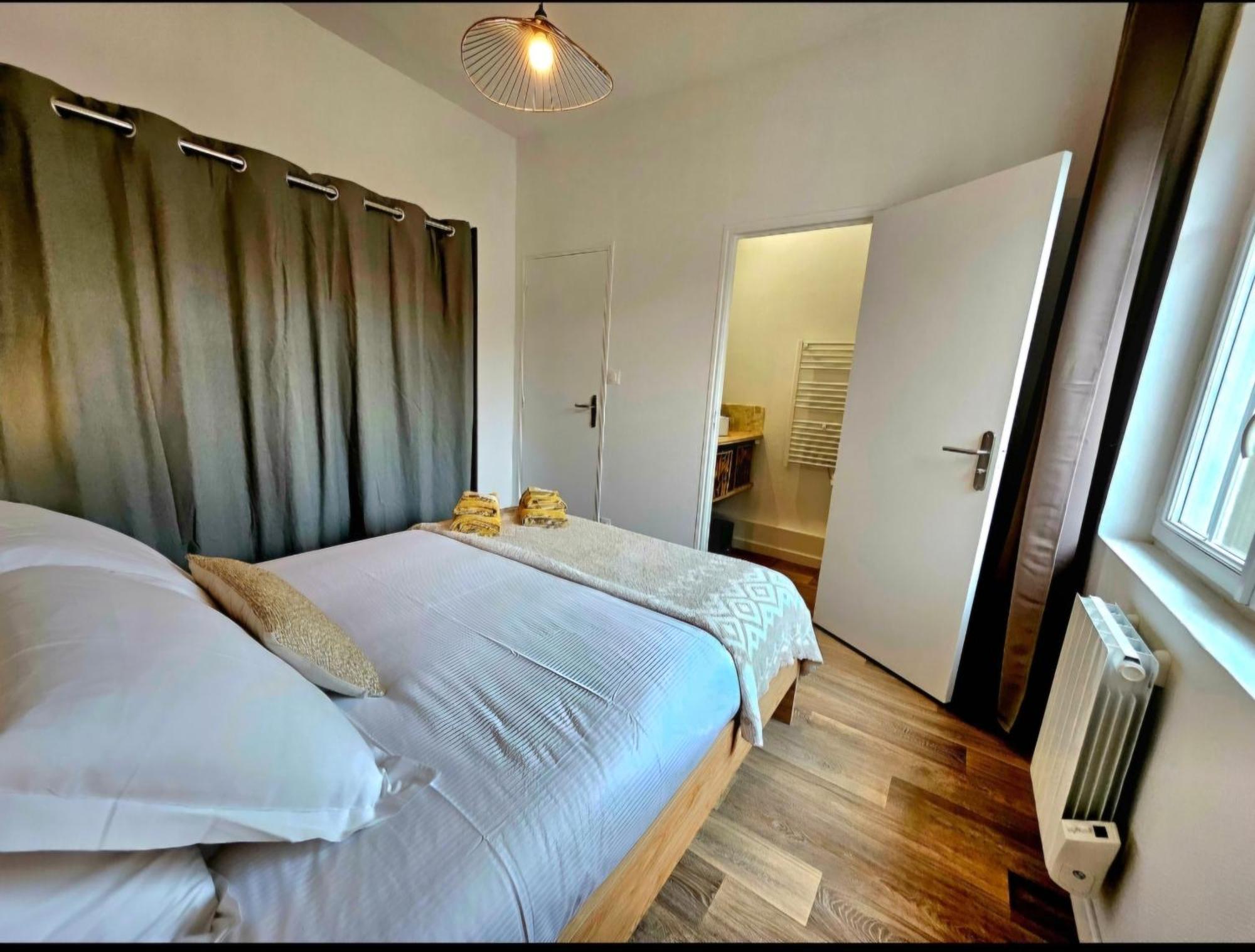 Apartment Elegant T2 Au Calme Avec Terrasse Et Climatisation