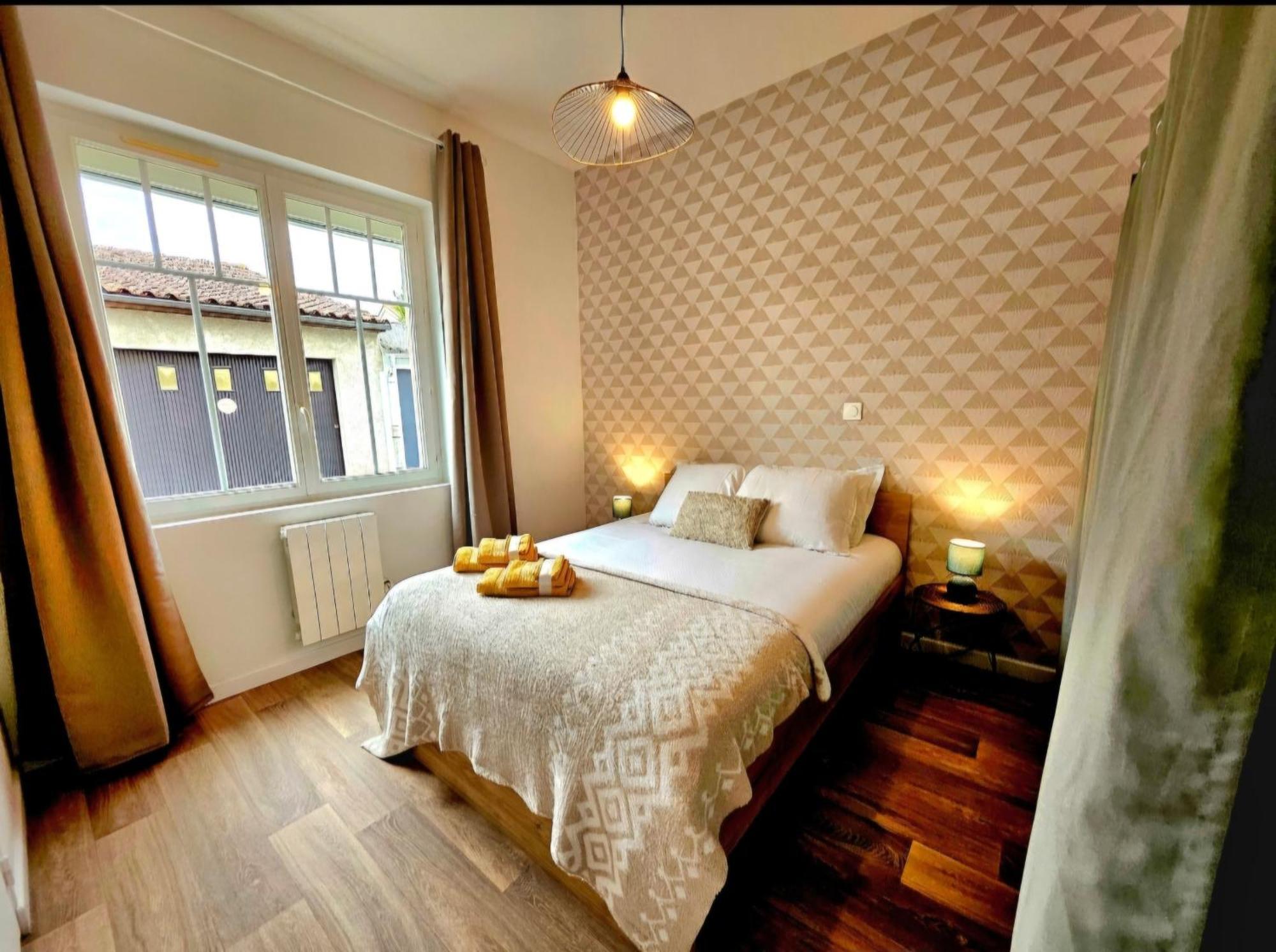 Elegant T2 Au Calme Avec Terrasse Et Climatisation Apartment