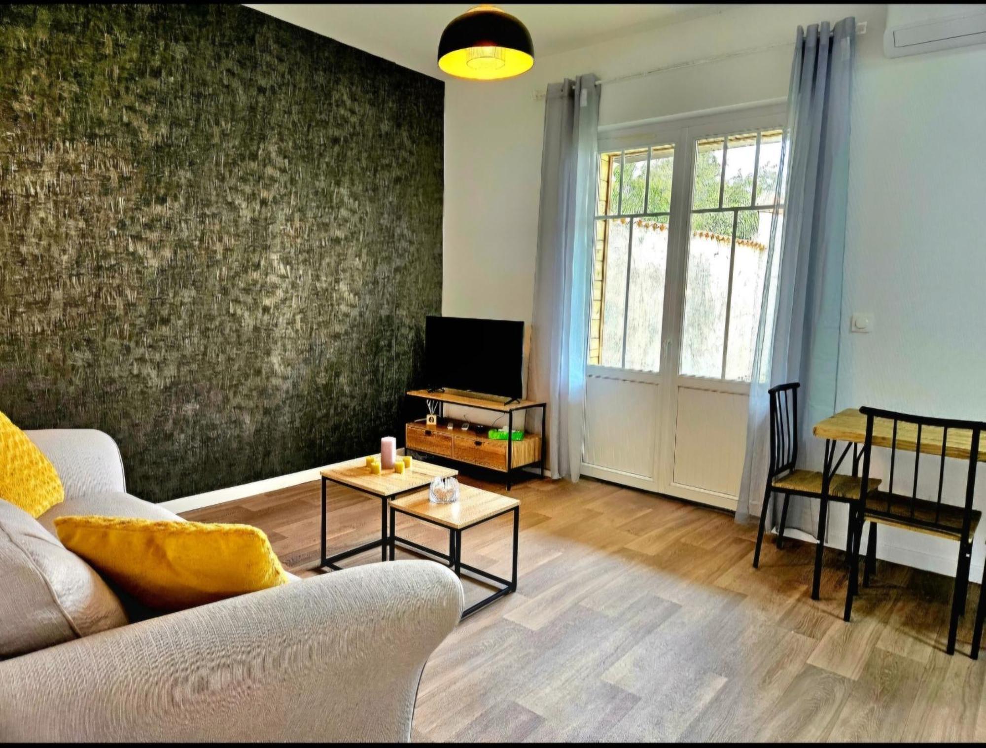 Elegant T2 Au Calme Avec Terrasse Et Climatisation * Angouleme