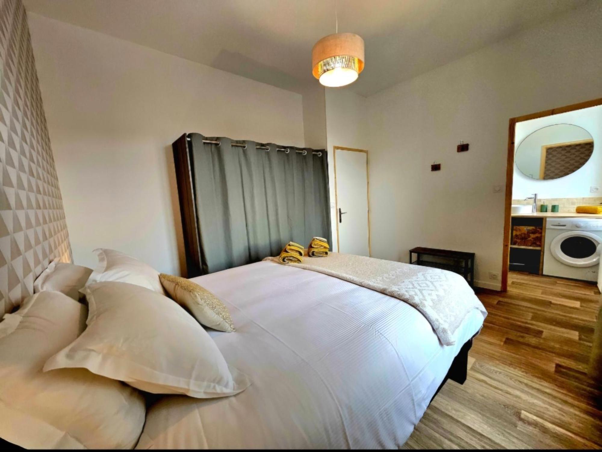 Elegant T2 Au Calme Avec Terrasse Et Climatisation Apartment