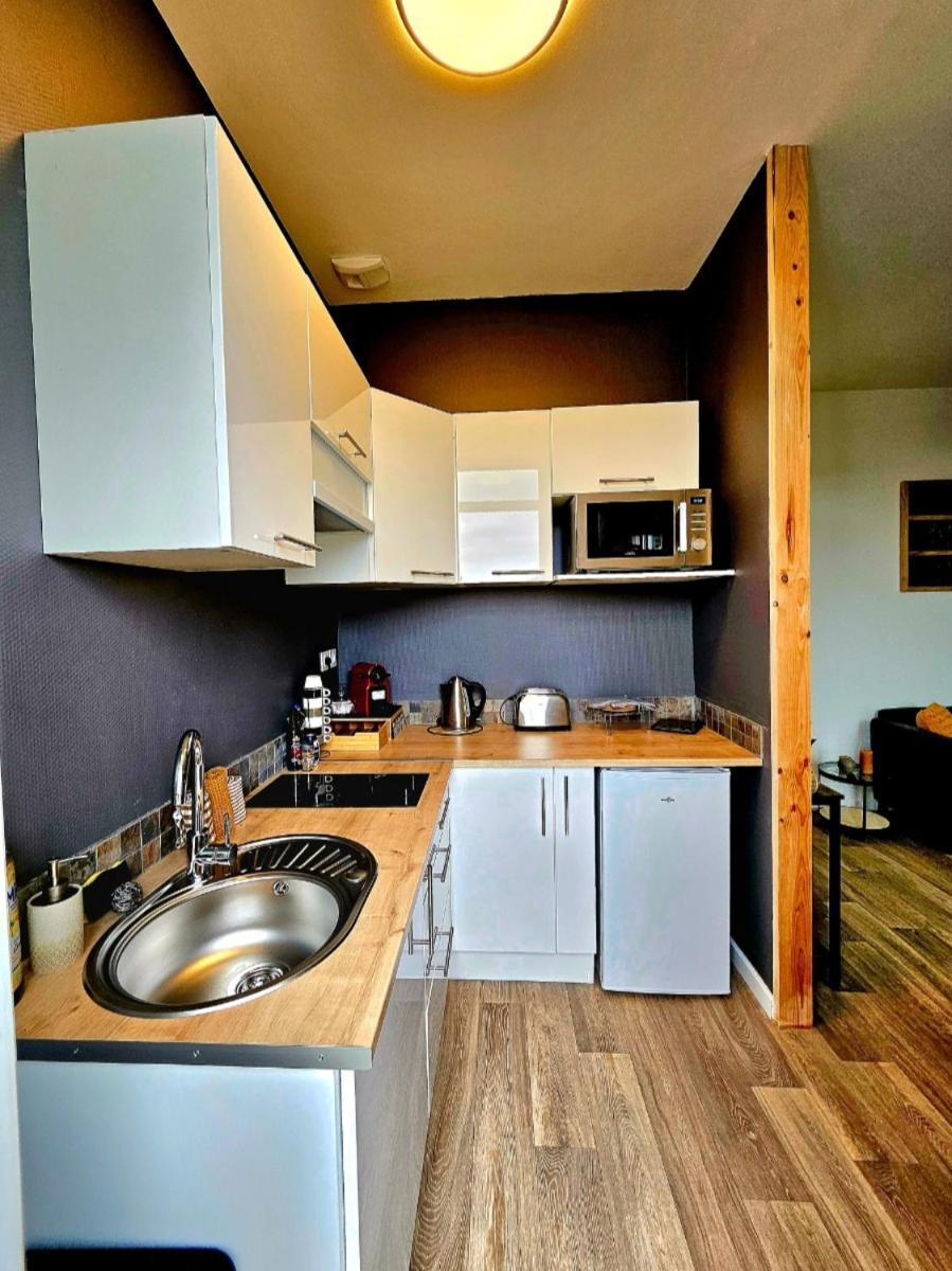 Apartment Elegant T2 Au Calme Avec Terrasse Et Climatisation