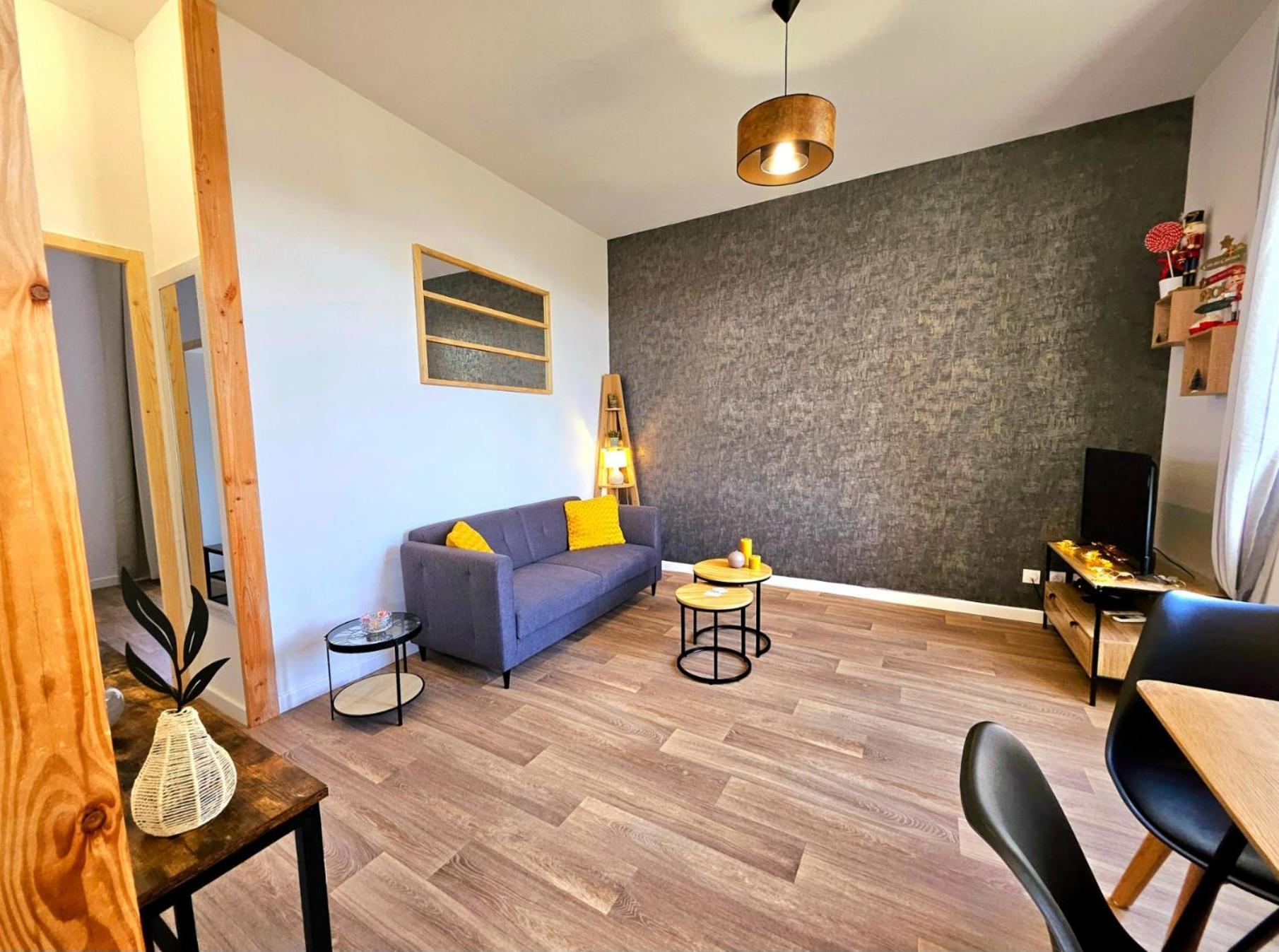 Elegant T2 Au Calme Avec Terrasse Et Climatisation
