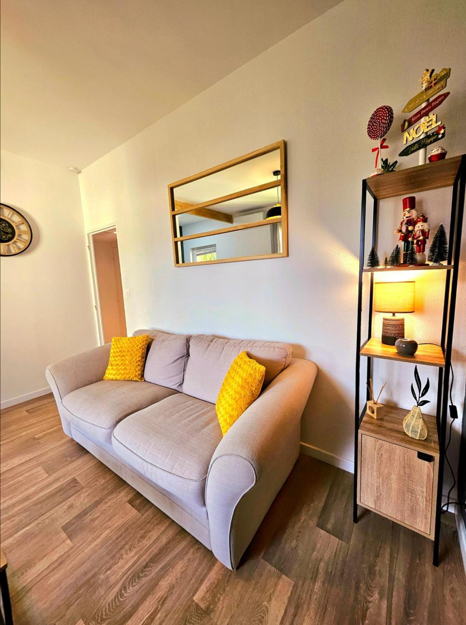 Apartment Elegant T2 Au Calme Avec Terrasse Et Climatisation *